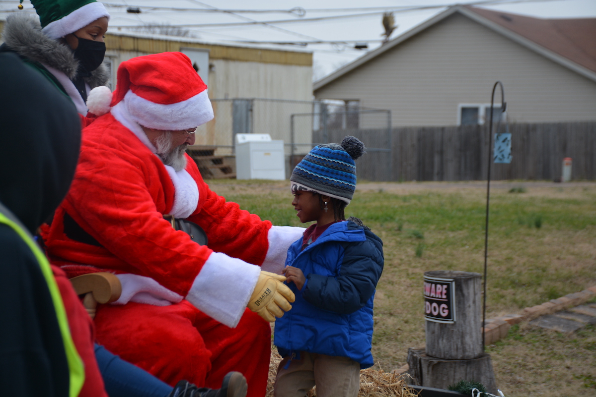 Santa and a Campbell Heights child.