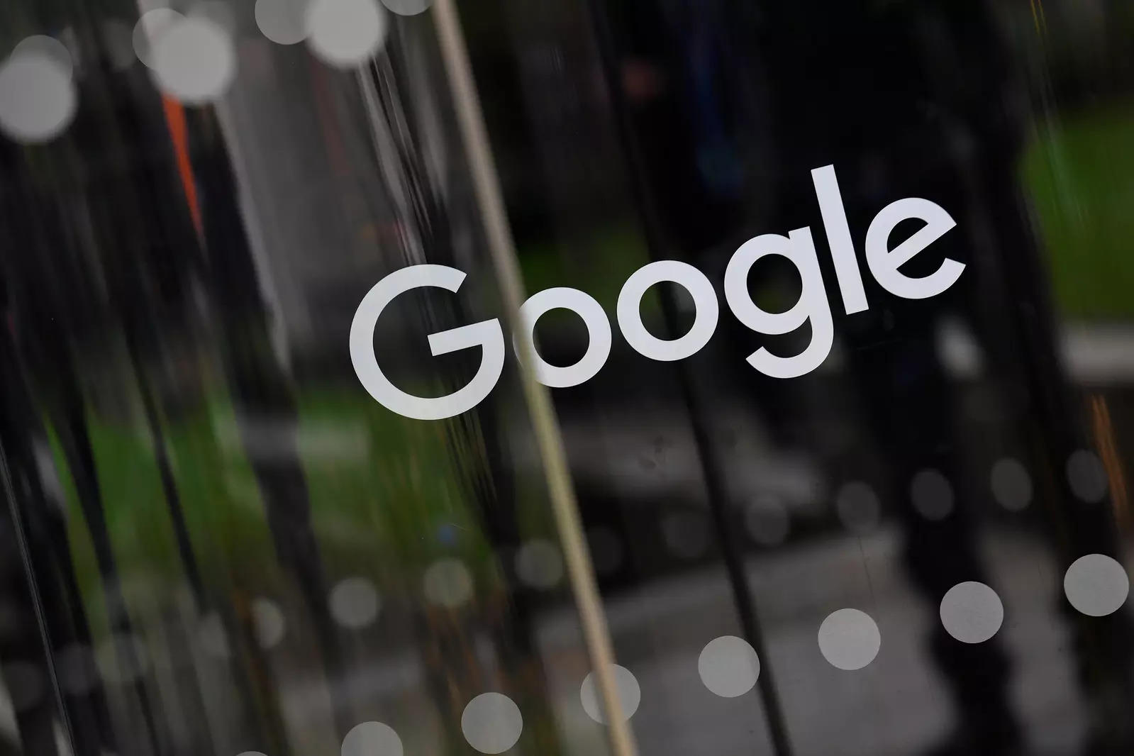 U.S. justice department accuses Google of dragging its feet in antitrust trial